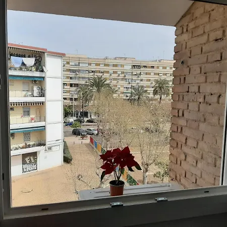 Apartment Plaza Andalucia -a 10min Caminando Del Puente *