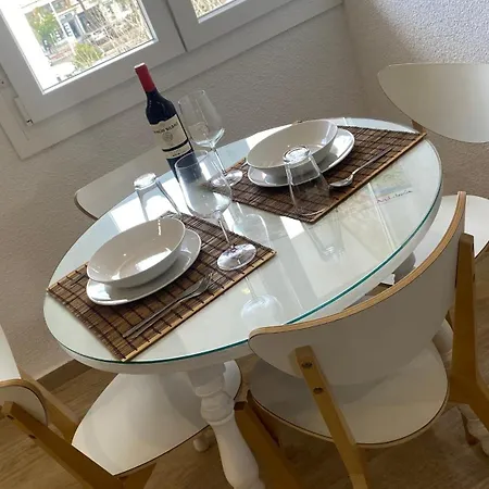 Plaza Andalucia -a 10min Caminando Del Puente *