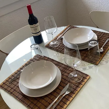 Apartment Plaza Andalucia -a 10min Caminando Del Puente