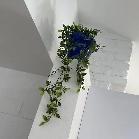 Plaza Andalucia -a 10min Caminando Del Puente דירה *