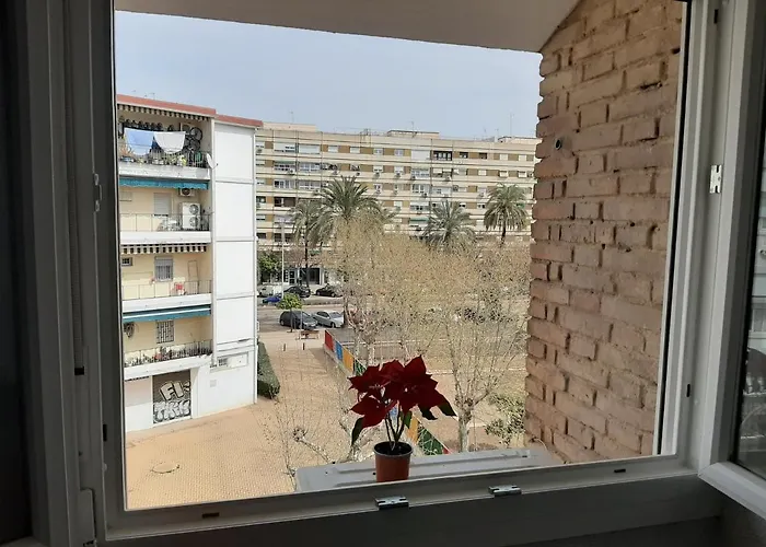 Daire Plaza Andalucia -a 10min Caminando Del Puente *