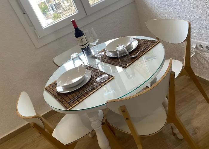 Plaza Andalucia -a 10min Caminando Del Puente *