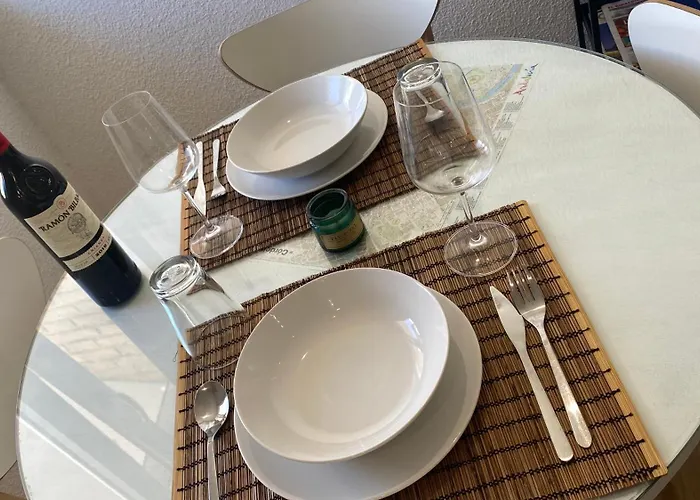 Plaza Andalucia -a 10min Caminando Del Puente Apartamento Córdova