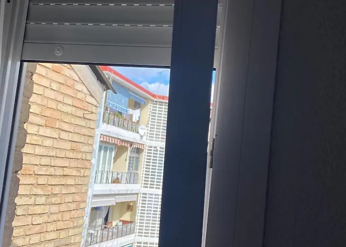 Plaza Andalucia -a 10min Caminando Del Puente