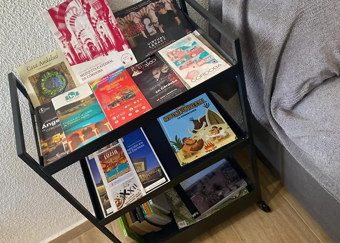 Plaza Andalucia -a 10min Caminando Del Puente Daire